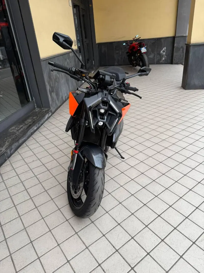 KTM 990 Duke (2024 - 26) (2)