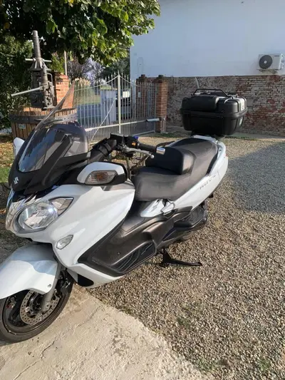 Suzuki Burgman AN 650 Executive (2017 - 20) usata