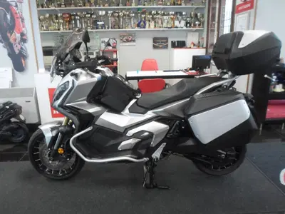 Honda X-ADV 750 DCT Travel (2021 - 24) usata