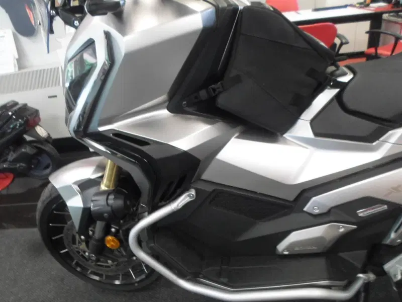 Honda X-ADV 750 DCT Travel (2021 - 24) (2)