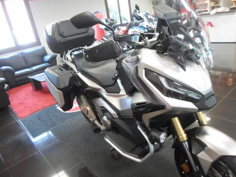 Honda X-ADV 750 DCT Travel (2021 - 24) (5)