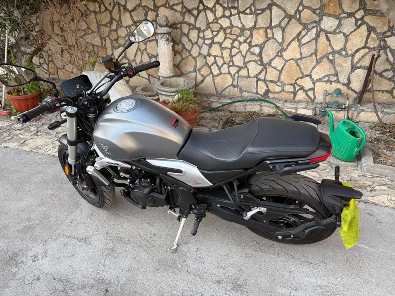 Voge Trofeo 500AC (2022 - 26) (5)