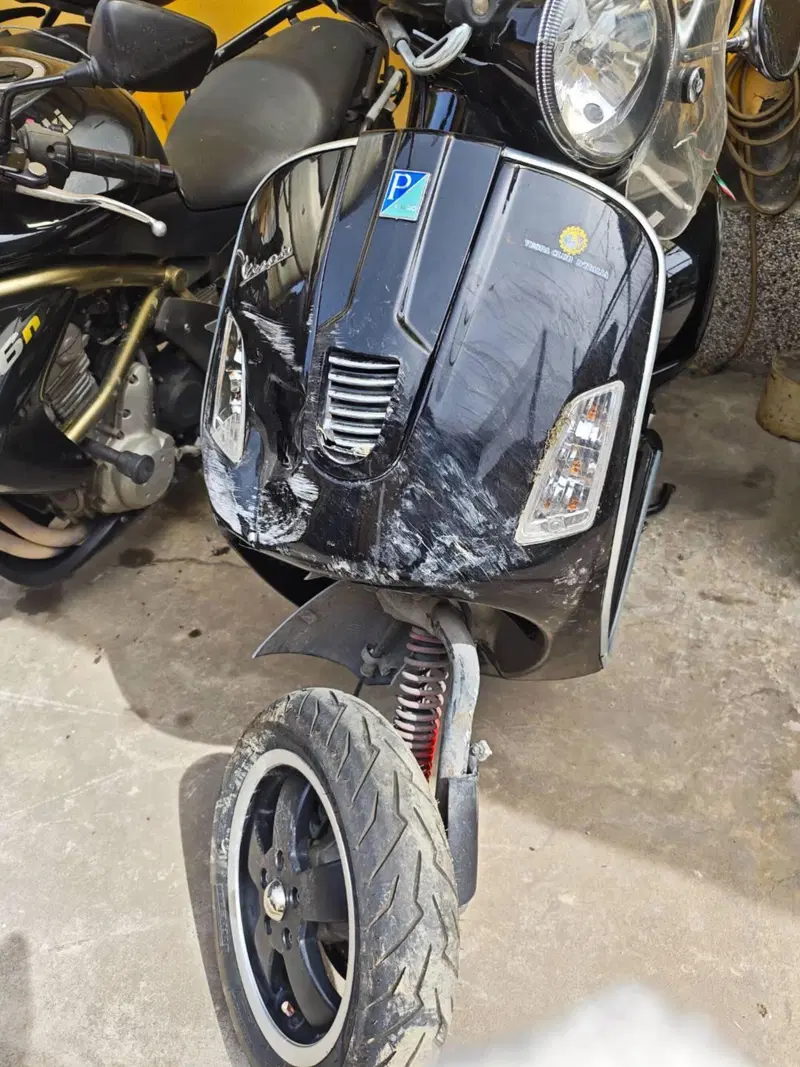 Vespa GTS 300 Super (2008 - 16) (11)