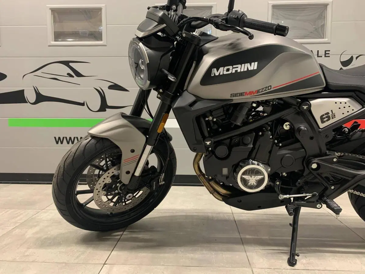 Moto Morini SEIEMMEZZO STR (2022 - 26) (4)