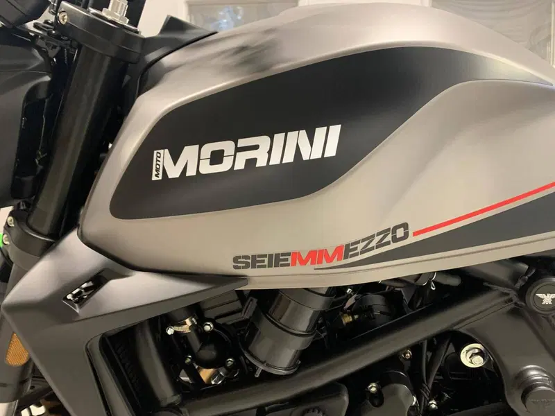 Moto Morini SEIEMMEZZO STR (2022 - 26) (5)