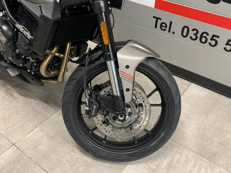 Moto Morini SEIEMMEZZO STR (2022 - 26) (10)