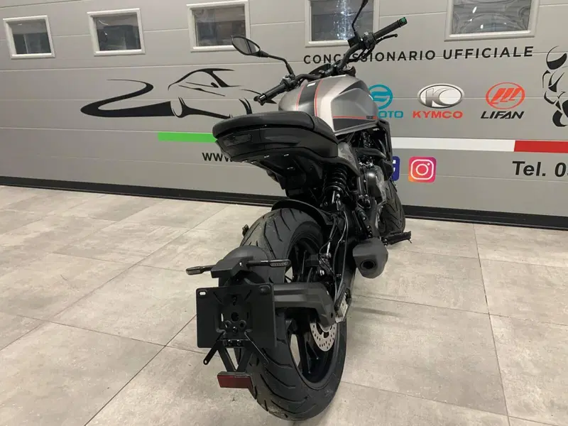 Moto Morini SEIEMMEZZO STR (2022 - 26) (12)