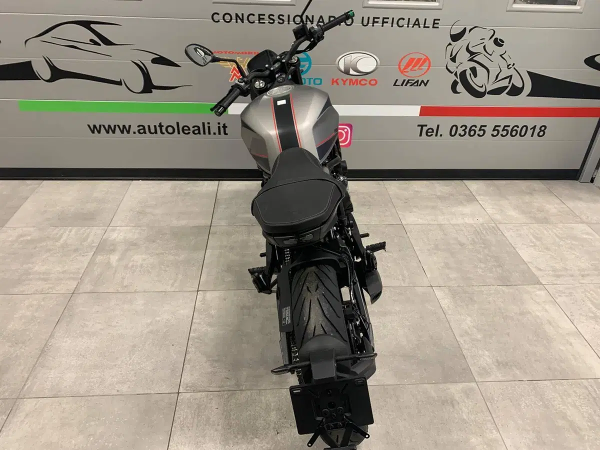 Moto Morini SEIEMMEZZO STR (2022 - 26) (13)