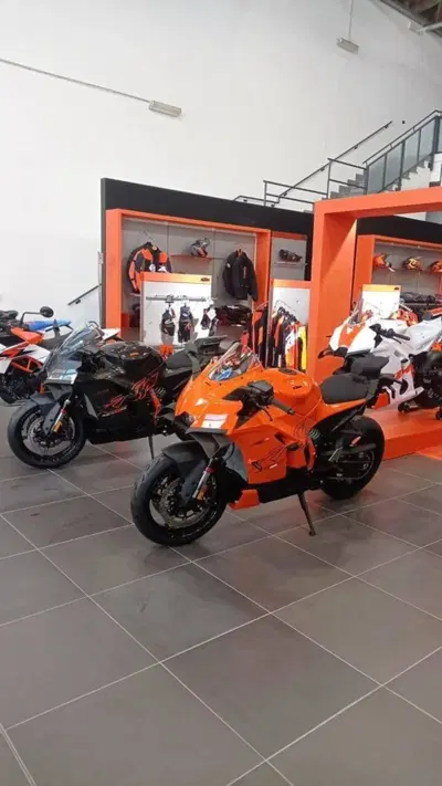 KTM 990 RC R (2026) nuova