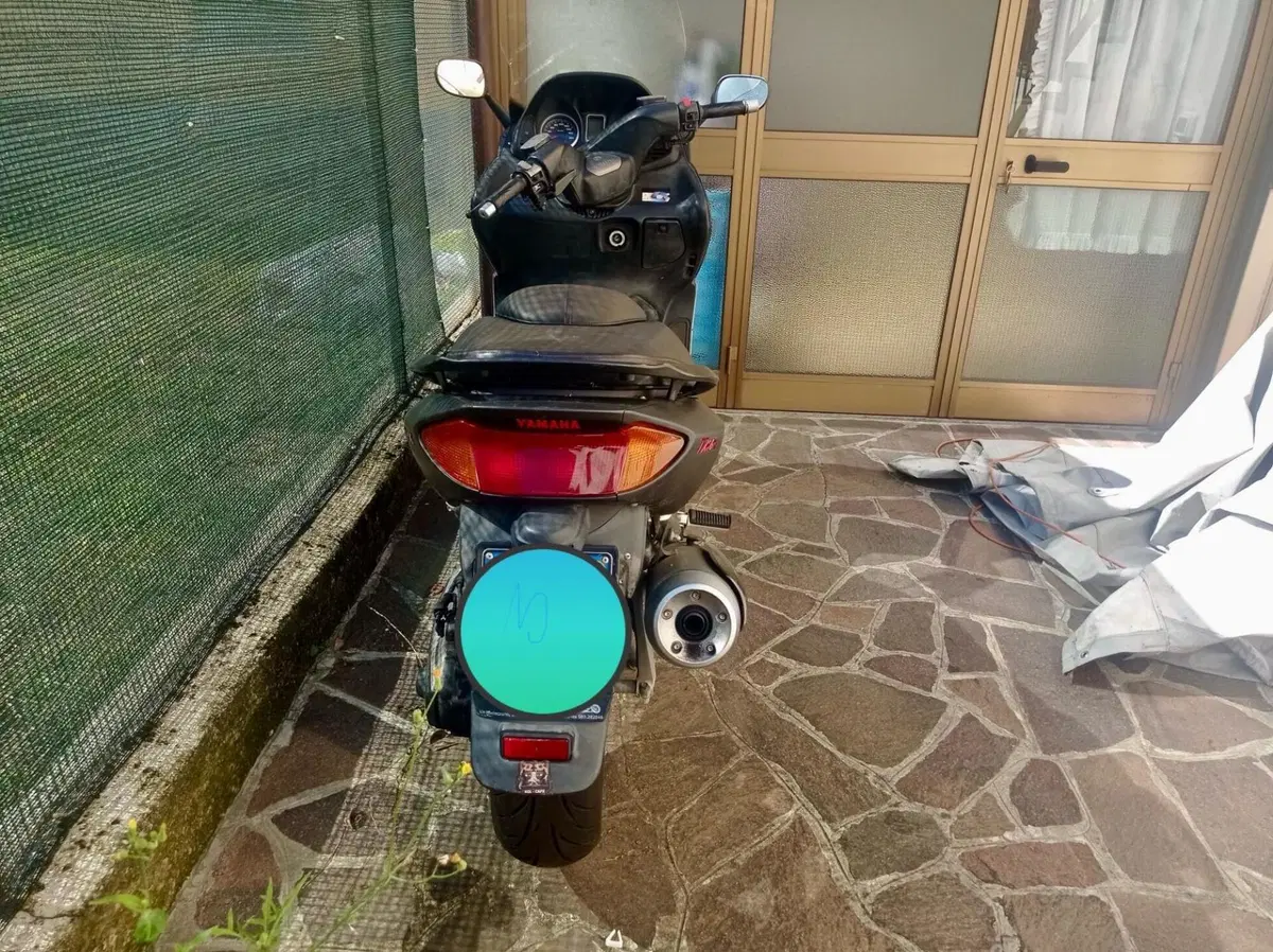 Yamaha T-Max 500 Black Max (2006 - 07) (2)