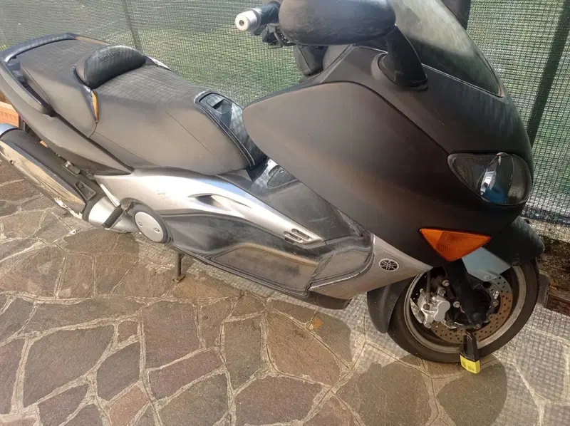 Yamaha T-Max 500 Black Max (2006 - 07) (3)