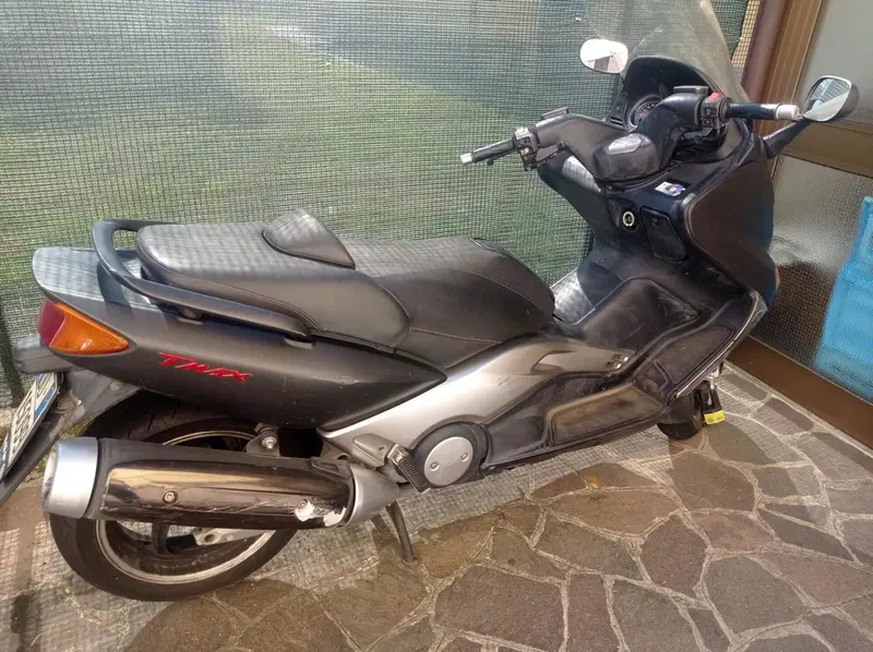 Yamaha T-Max 500 Black Max (2006 - 07) (4)