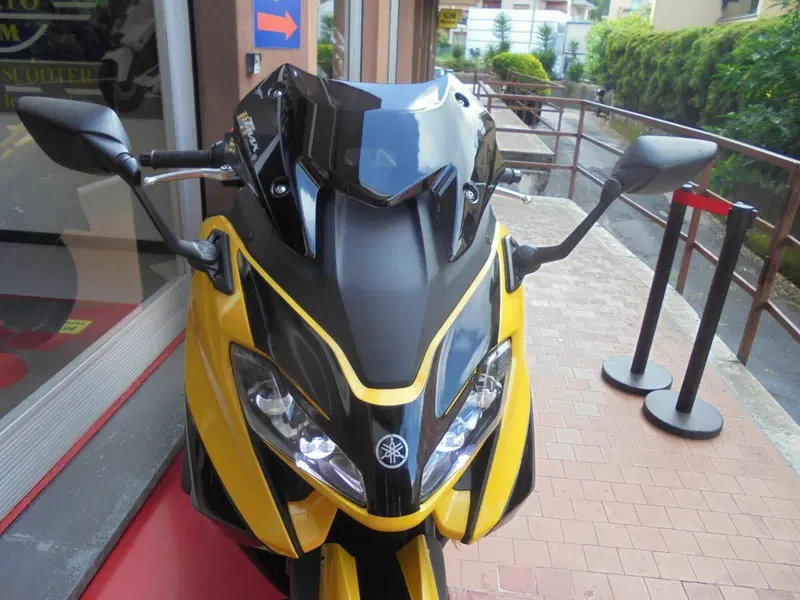 Yamaha T-Max 560 Tech Max (2022 - 24) (6)