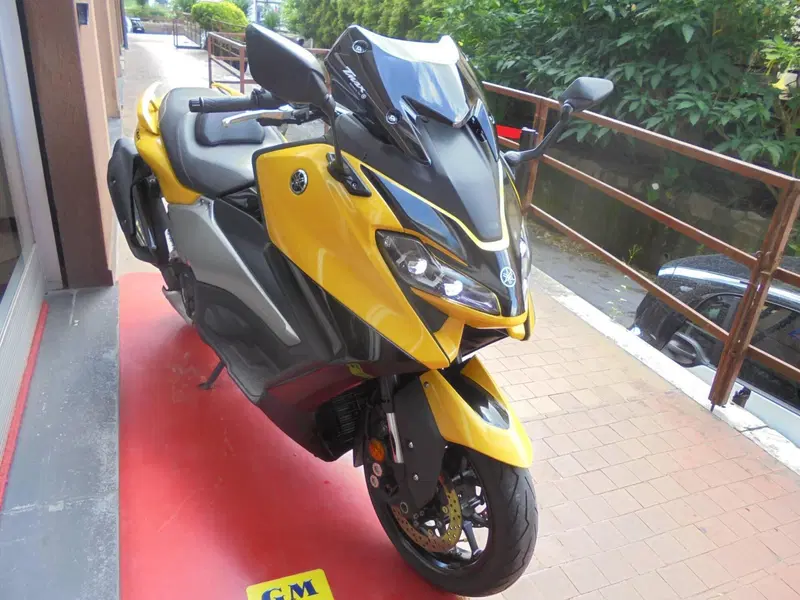 Yamaha T-Max 560 Tech Max (2022 - 24) (7)