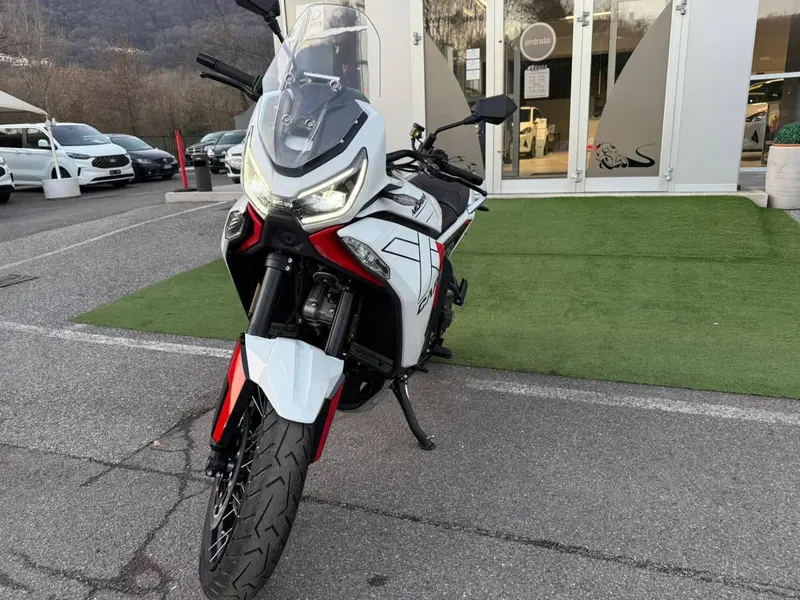 Moto Morini X-Cape 1200 (2026) (3)