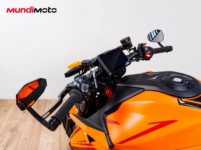 KTM 1390 Super Duke R (2024 - 26) (10)