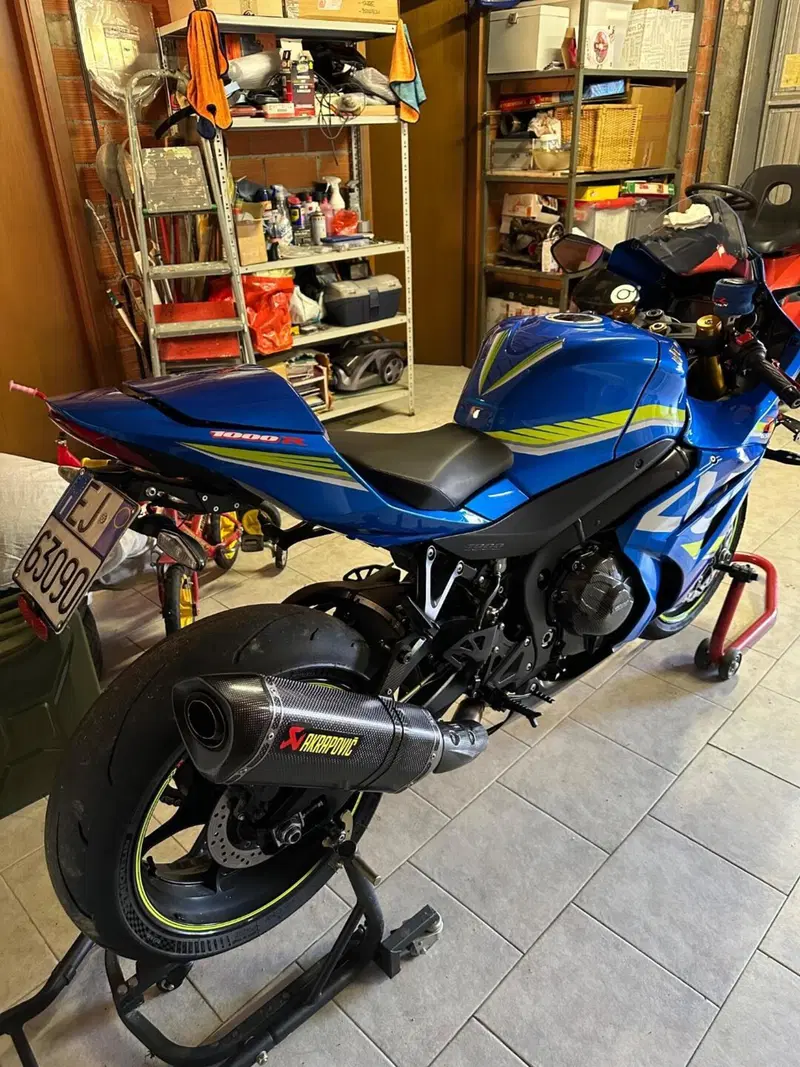 Suzuki GSX-R1000 (2017 - 18) (2)