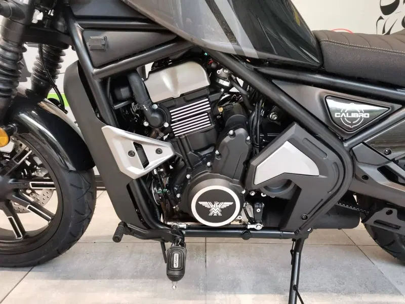 Moto Morini Calibro Custom (2024 - 26) (3)