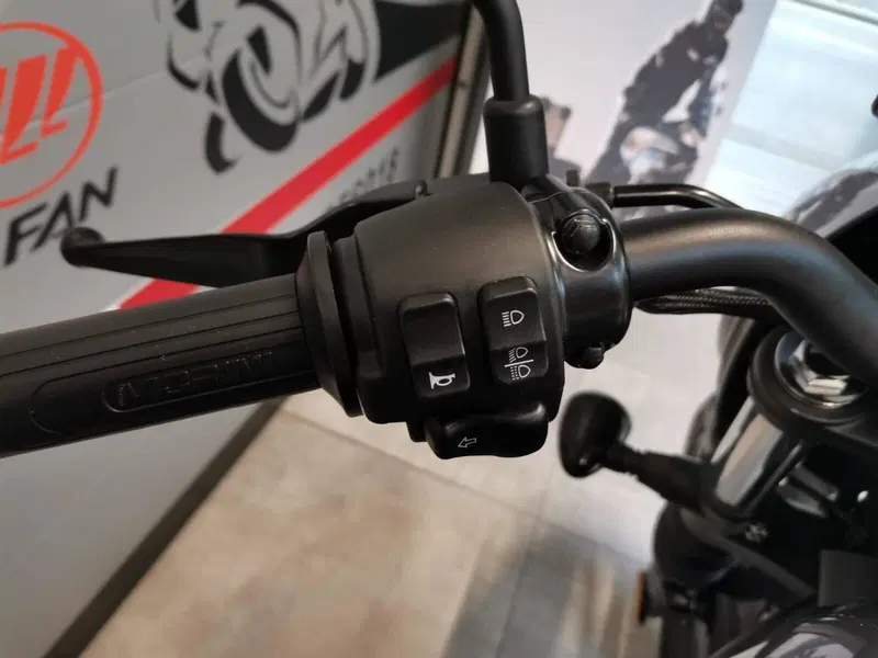Moto Morini Calibro Custom (2024 - 26) (18)