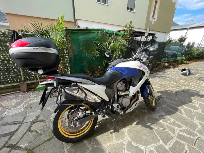 Honda Transalp XL 700 V (2007 - 2013) (2)