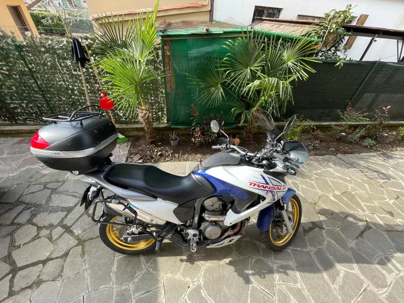 Honda Transalp XL 700 V (2007 - 2013) (3)