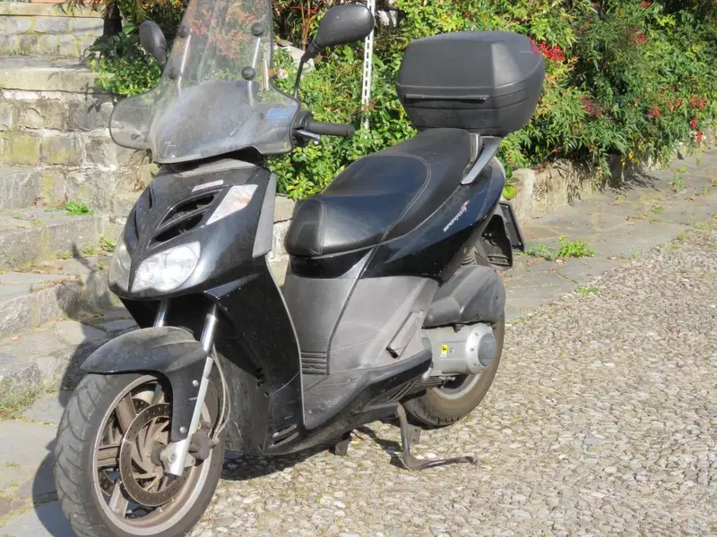 Aprilia Sportcity Cube 300 (2008 - 13)
