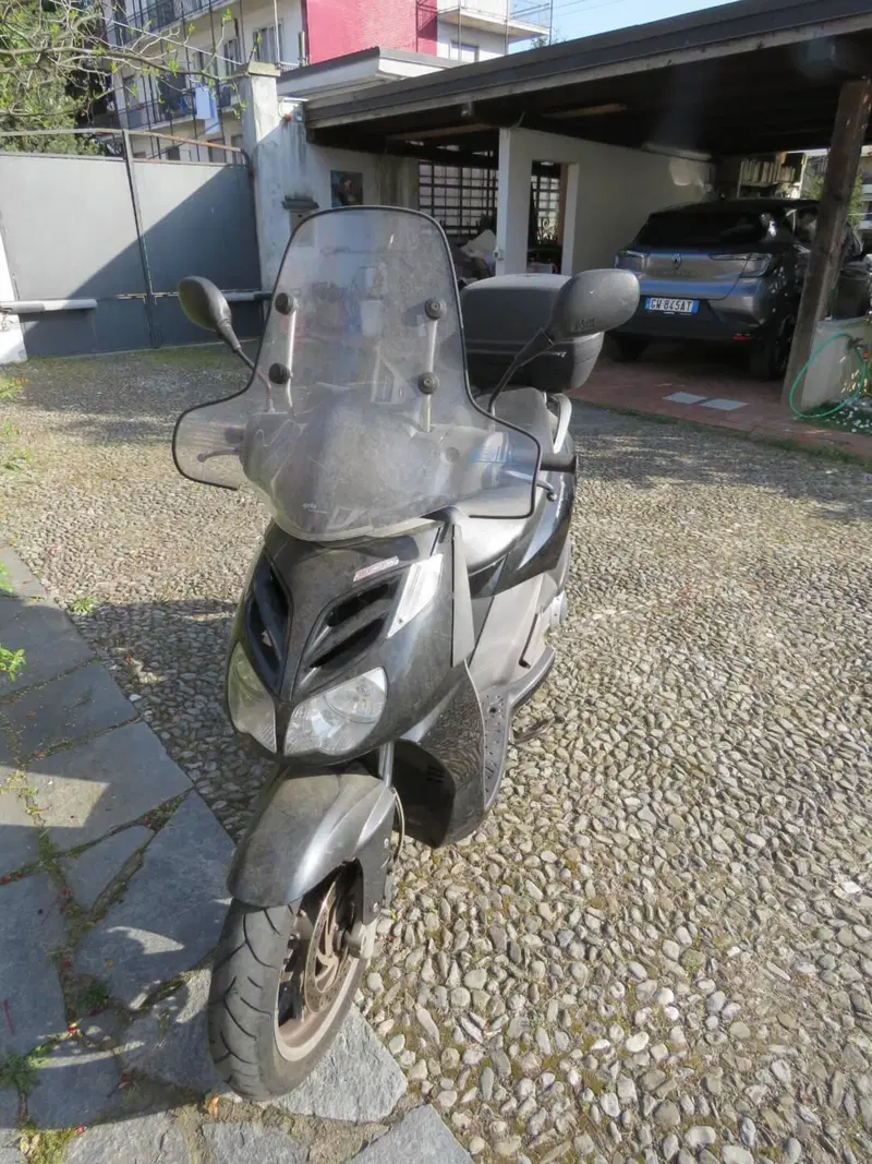 Aprilia Sportcity Cube 300 (2008 - 13) (13)