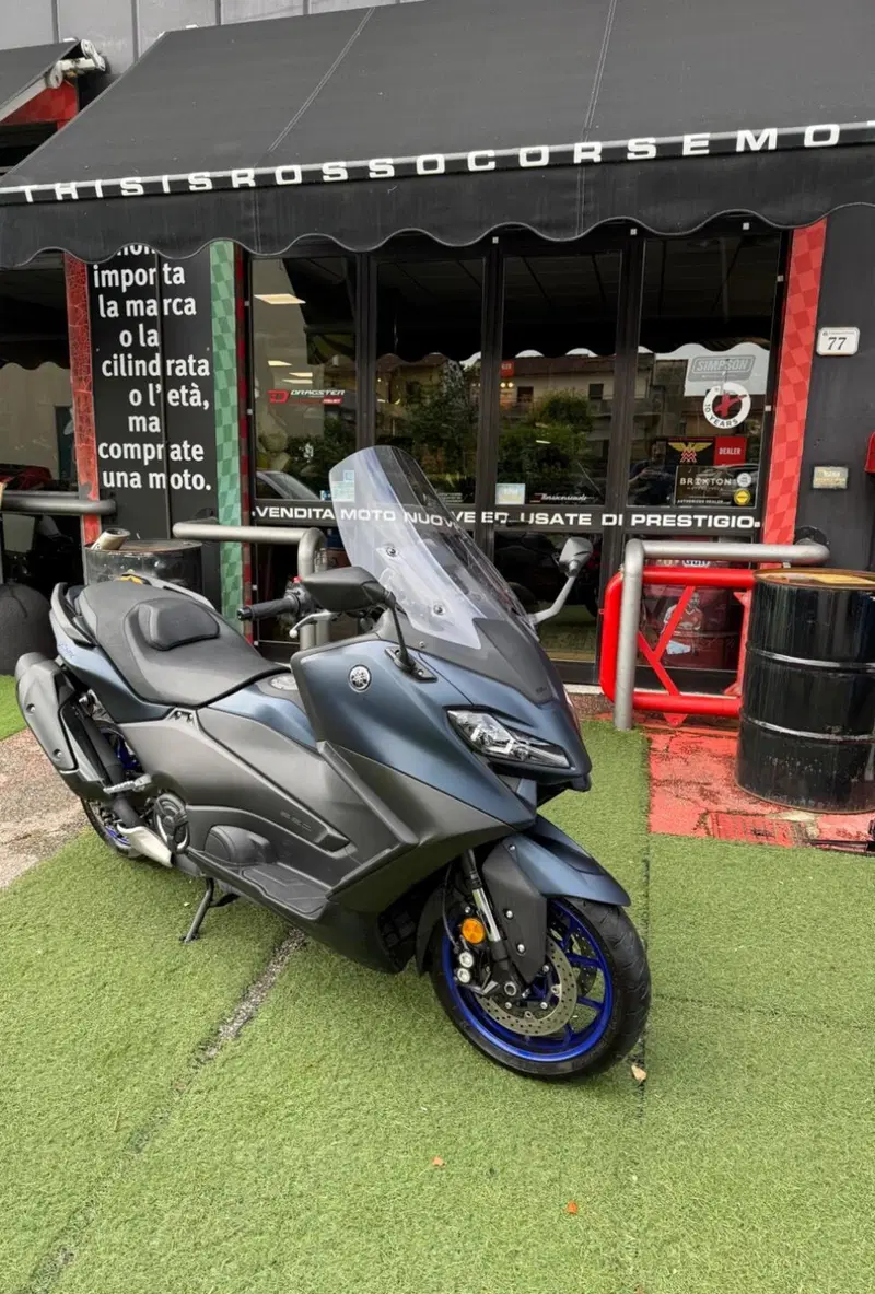 Yamaha T-Max 560 (2022 - 24) (3)