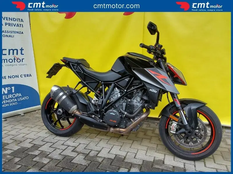 KTM 1290 Super Duke R (2019) (2)