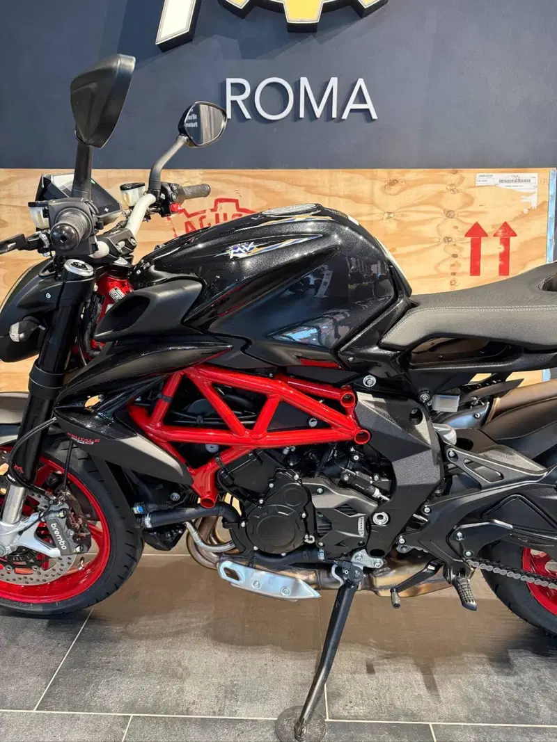 MV Agusta Brutale 800 (2026) (7)