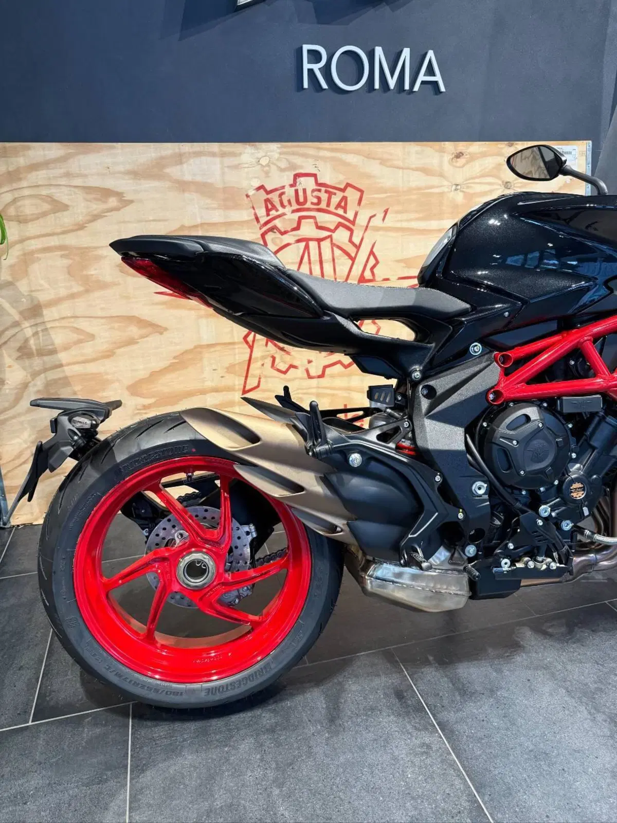 MV Agusta Brutale 800 (2026) (3)