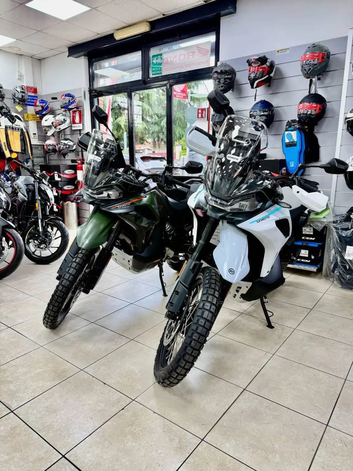 CFMOTO 1000MT-X Low Seat (2026)