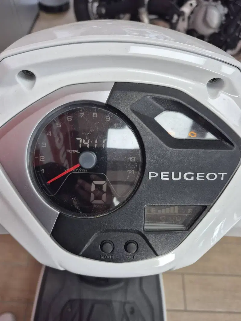 Peugeot Belville 200 (2017 - 20) (4)