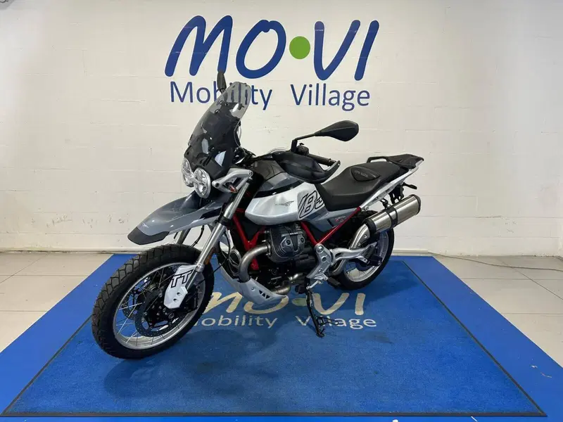 Moto Guzzi V85 TT (2024 - 26) (6)