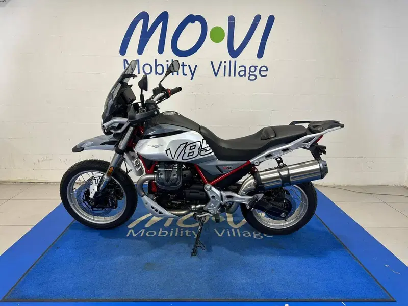 Moto Guzzi V85 TT (2024 - 26) (5)