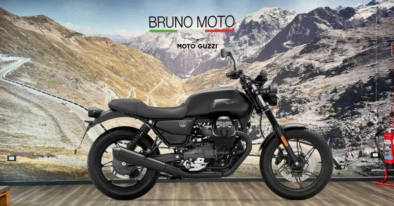 Moto Guzzi V7 Stone (2025 - 26)