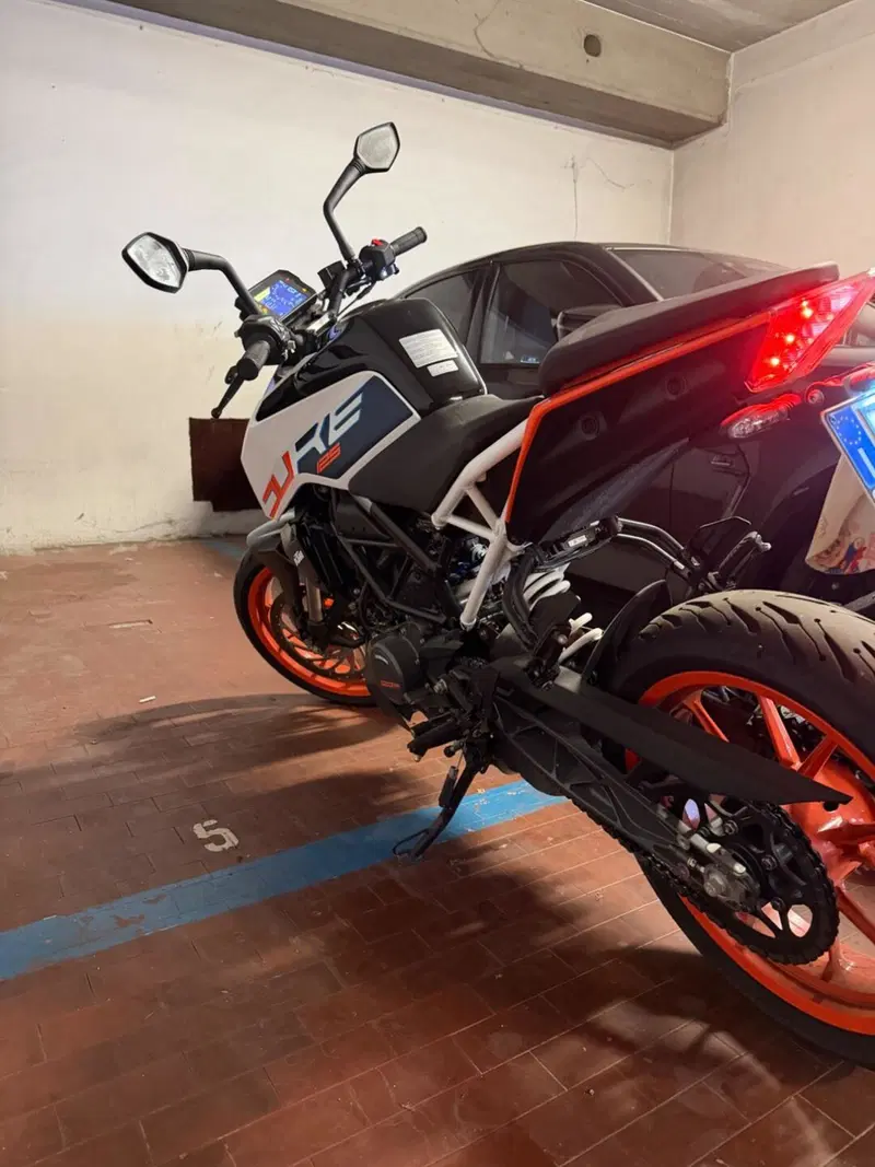 KTM 125 Duke (2021 - 23) (6)