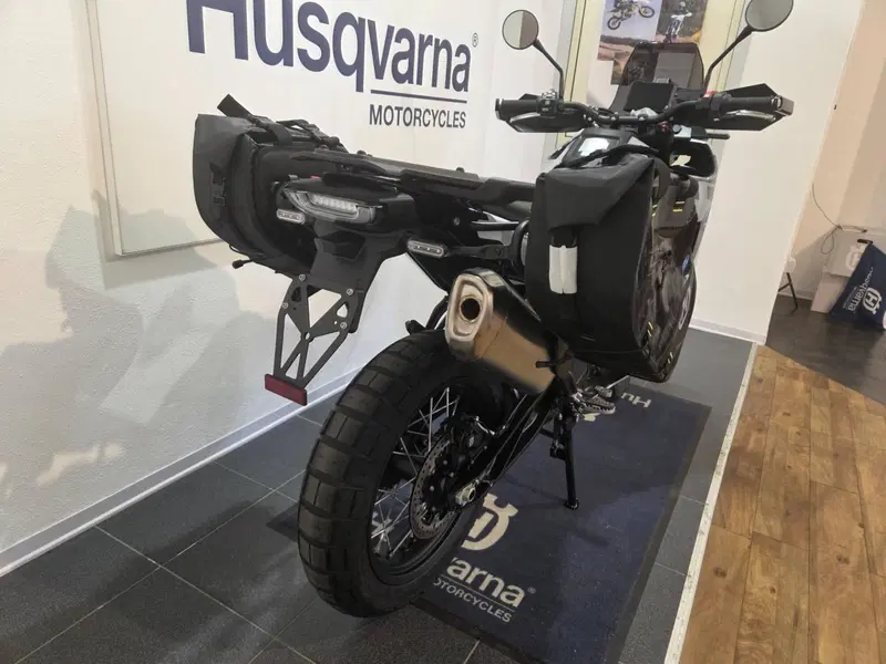 Husqvarna Norden 901 (2022 - 26) (5)