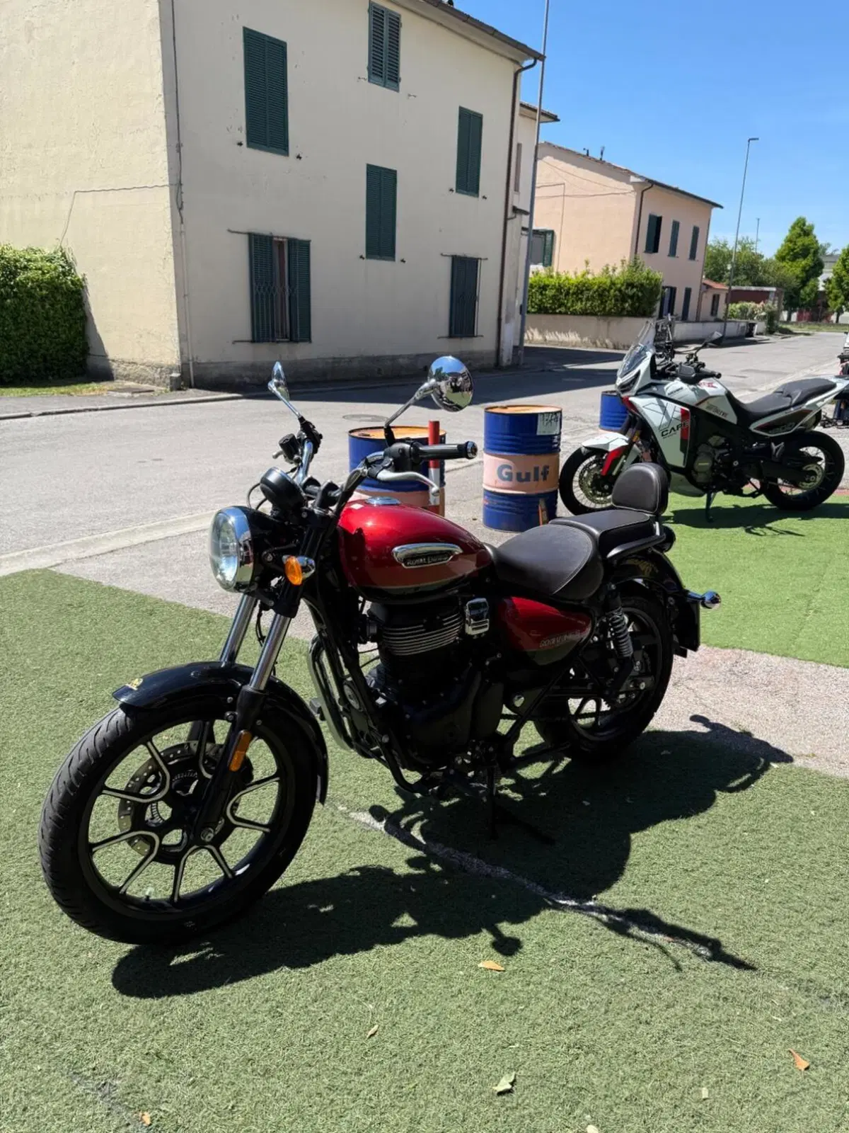 Royal Enfield Meteor 350 (2021 - 26) (2)