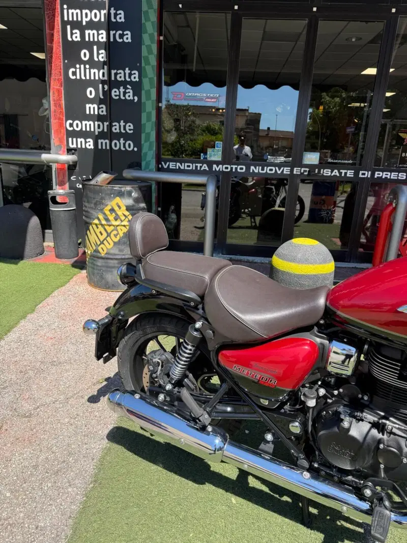 Royal Enfield Meteor 350 (2021 - 26) (10)