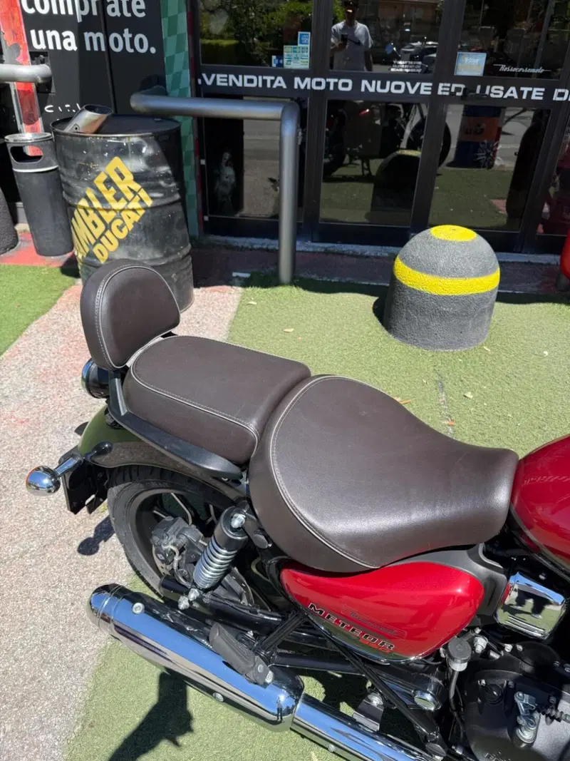 Royal Enfield Meteor 350 (2021 - 26) (11)