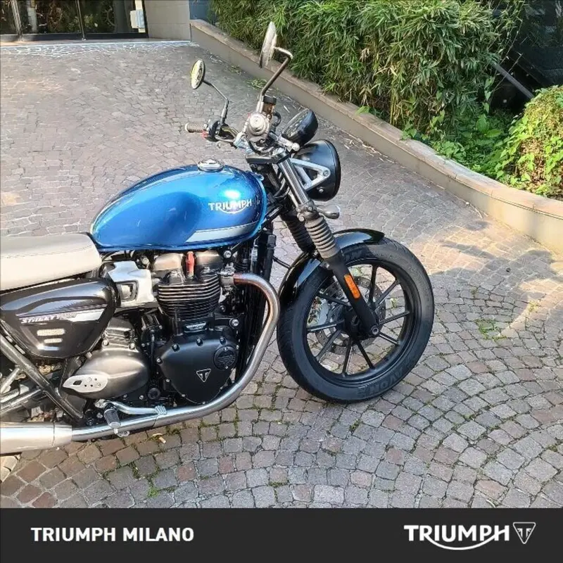Triumph Street Twin 900 (2021 - 22) (5)