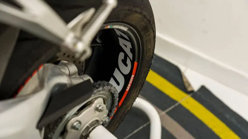 Ducati 848 (2007 - 13) (16)