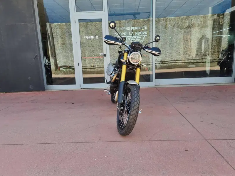 Triumph Scrambler 1200 XE (2024 - 25) (12)