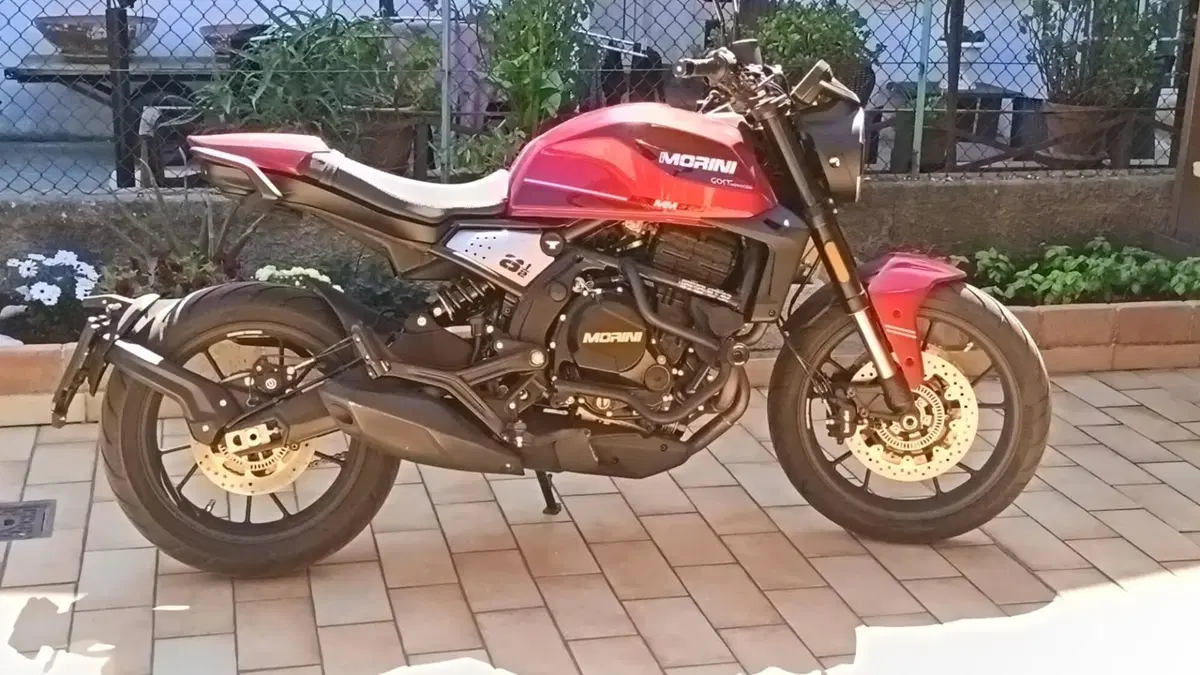 Moto Morini SEIEMMEZZO STR (2022 - 26) (2)