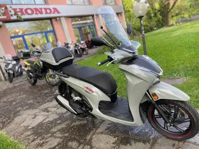Honda SH 350 Sport (2021 - 24) usata