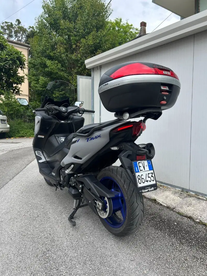 Yamaha T-Max 560 (2020 - 21) (2)