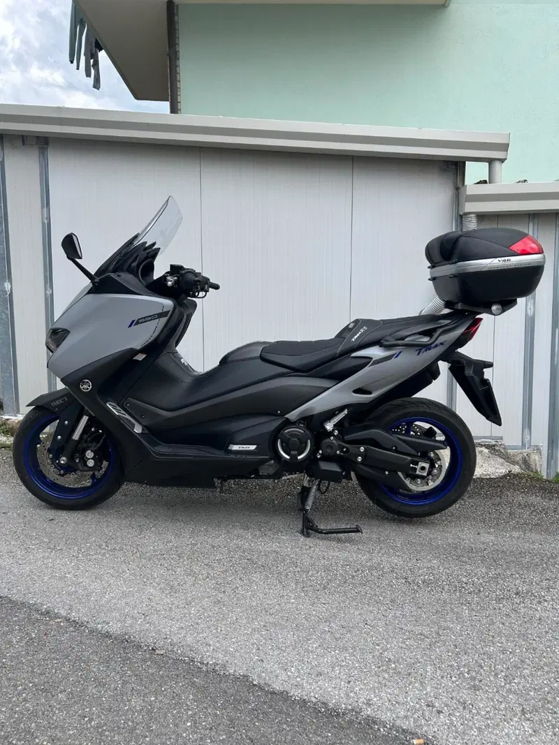 Yamaha T-Max 560 (2020 - 21) (3)