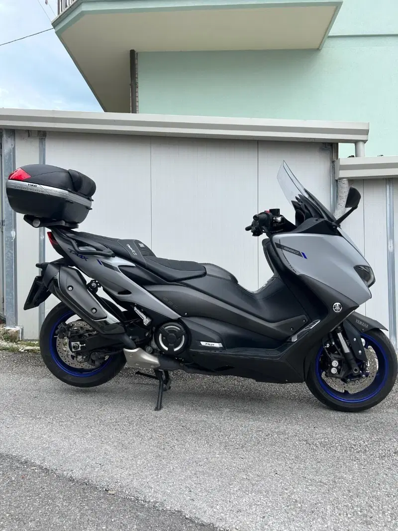 Yamaha T-Max 560 (2020 - 21) (6)