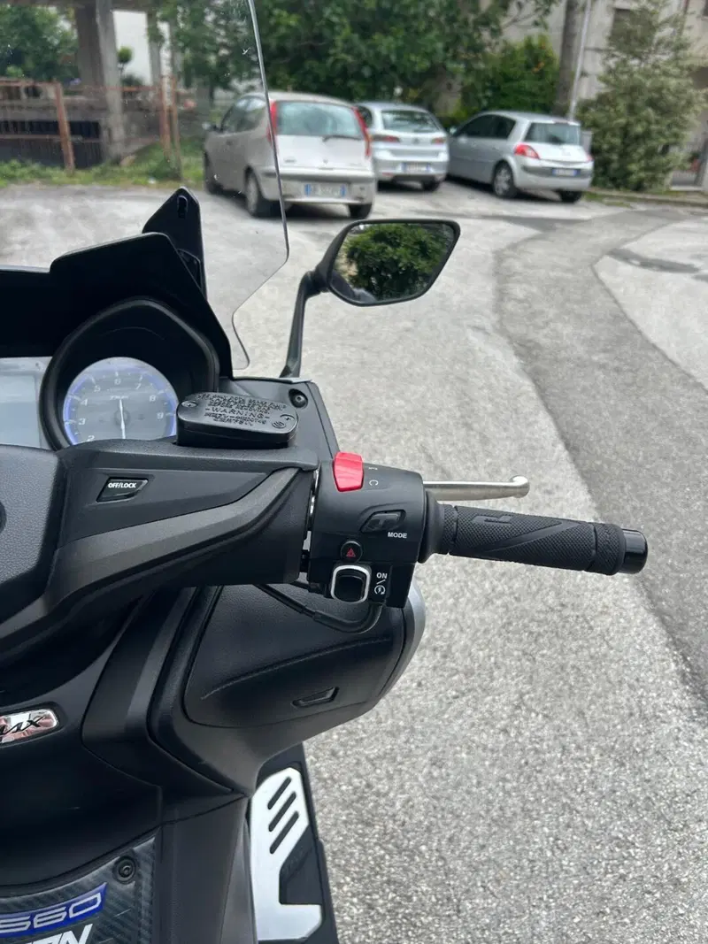 Yamaha T-Max 560 (2020 - 21) (13)